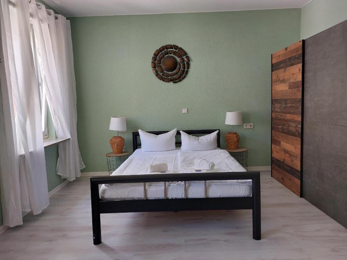 Ricks City Hotel Трир Екстериор снимка