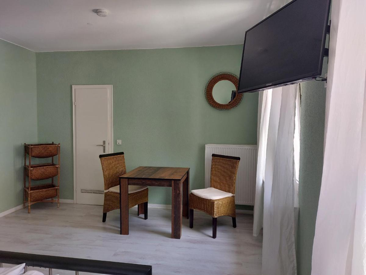 Ricks City Hotel Трир Екстериор снимка