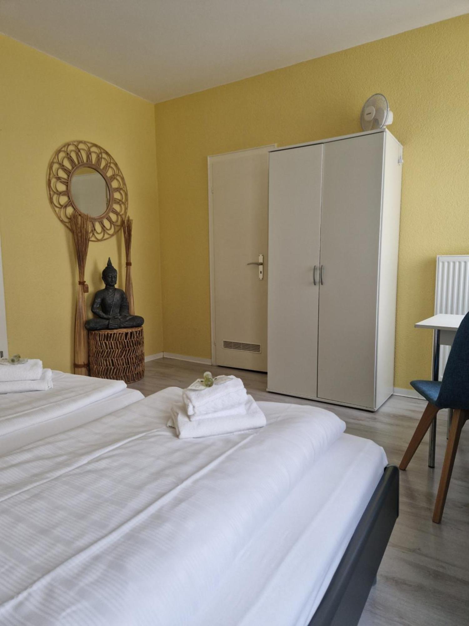 Ricks City Hotel Трир Екстериор снимка