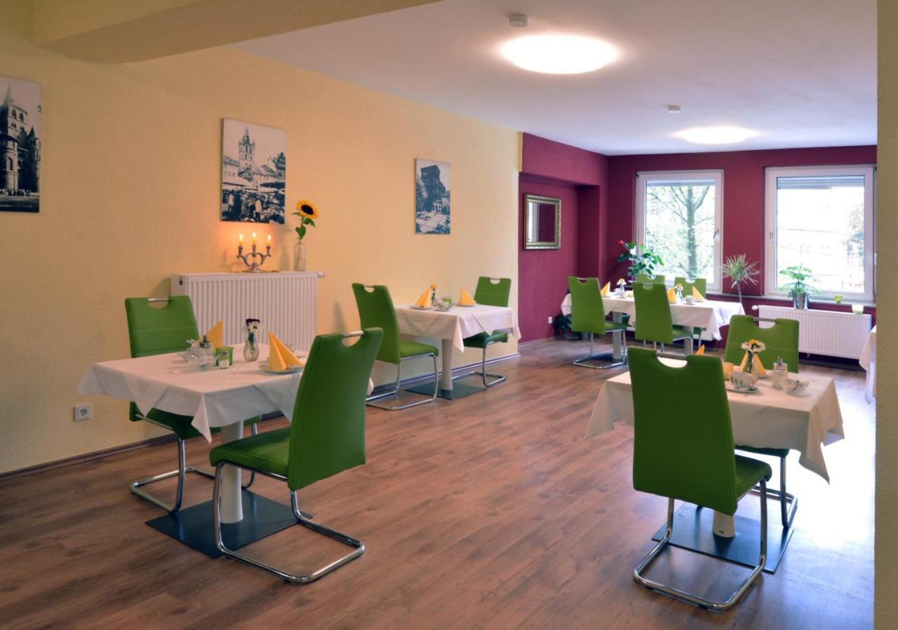 Ricks City Hotel Трир Екстериор снимка