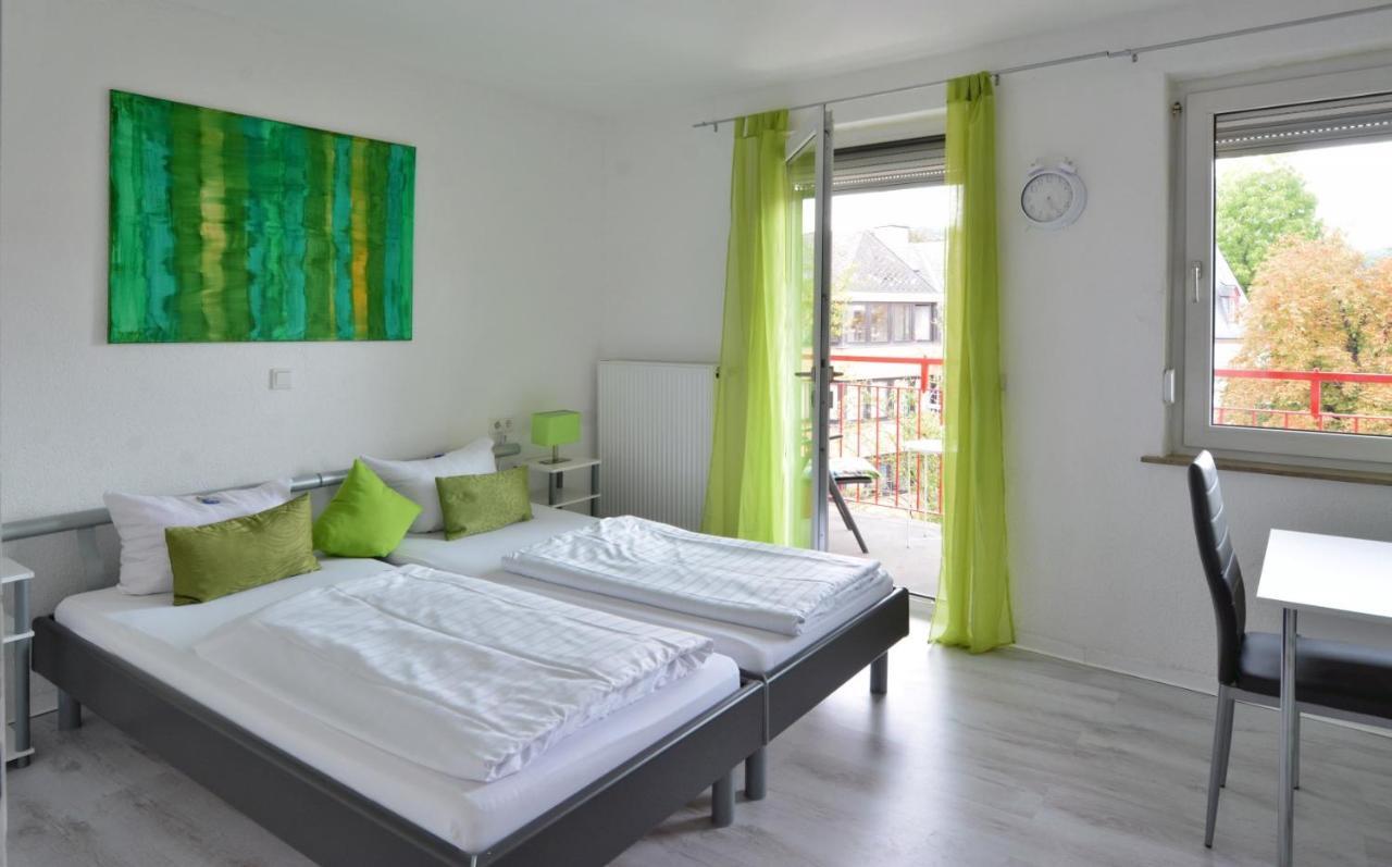 Ricks City Hotel Трир Екстериор снимка